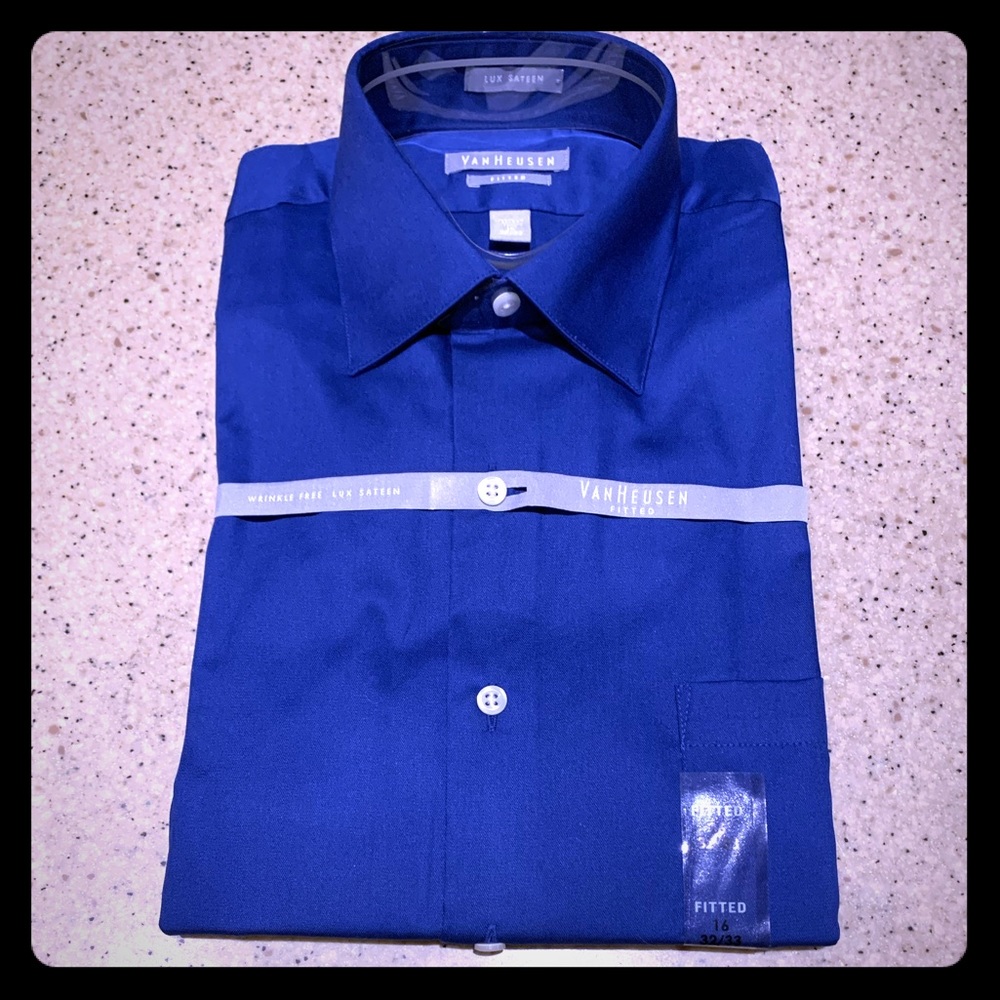 Van Heusen 🍁 dress shirt NWT